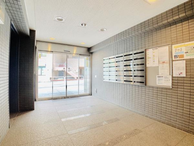 【エントランス】 | グランマルジュ市ヶ谷