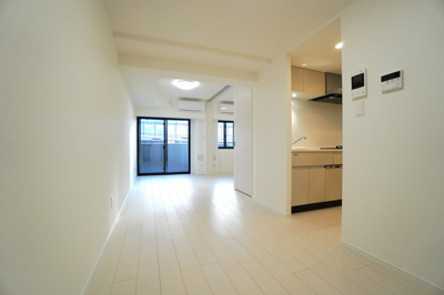 【居間・リビング】 | ＣＲＥＡＴＩＦ文京江戸川橋 | ※写真は同タイプ住戸です。