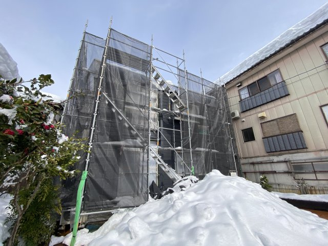 長岡市堀金３丁目のアパートの外観