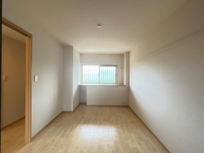 【内装】 | ルミナス・コート | 洋室