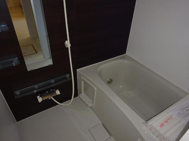 ワタリ　グランディAの浴室|バス