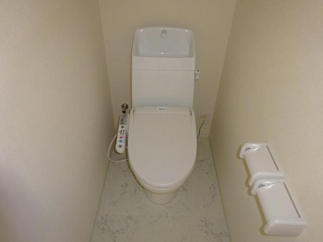 ワタリ　グランディAのトイレ|シャワー付トイレ