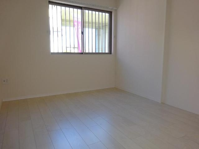 ワタリ　グランディAの内装|洋室②