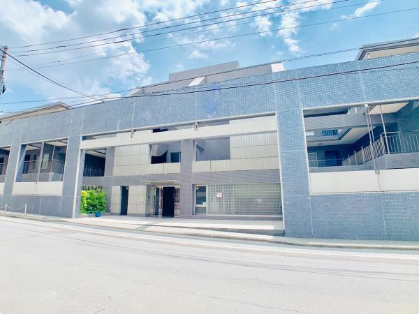 グランマルジュ市ヶ谷の外観