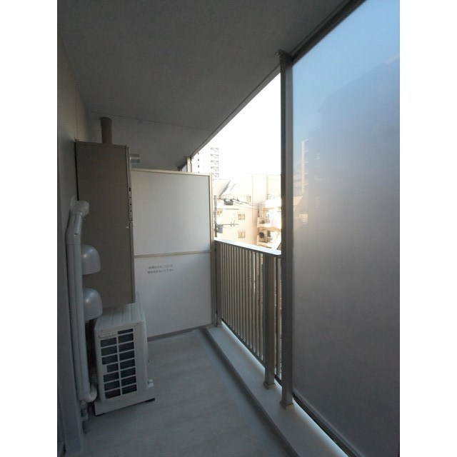 ラクレイス横濱関内のバルコニー