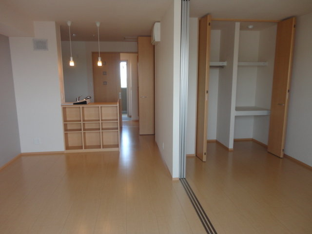 プラナスの居間・リビング