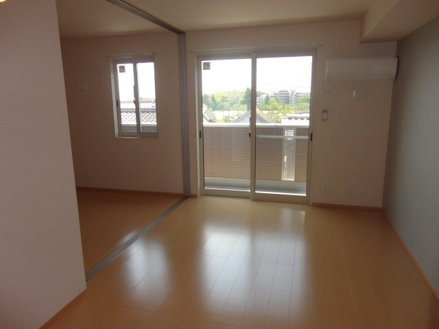 プラナスの居間・リビング