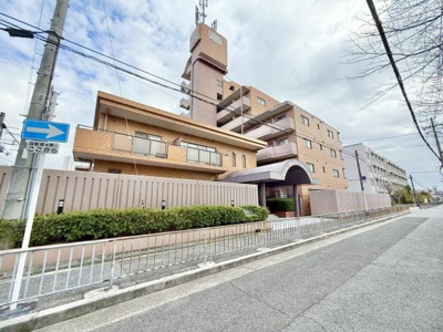 【外観】 | ライオンズマンション大仙公園 | JR阪和線「百舌鳥」駅が徒歩14分。通勤にも外出にもアクセス良好。家族でおでかけすることも増えそうですね♪