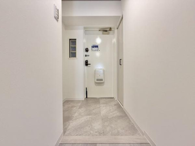【玄関】 | ライオンズマンション大仙公園 | 散らかりがちな玄関まわりも、豊富な収納を用意すればいつもすっきりします！