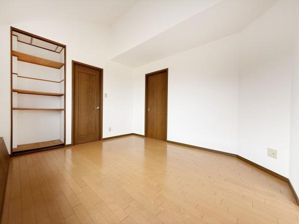 【洋室】 | 使い勝手の良いお部屋なので、お好みのお部屋を作ってみましょう！