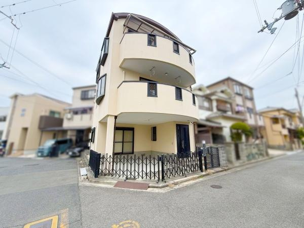 【外観】 | 南海泉北線「深井」駅が徒歩22分。
閑静な住宅街で小さなお子様がいらっしゃるご家庭でも安心してお住まい頂けます！！