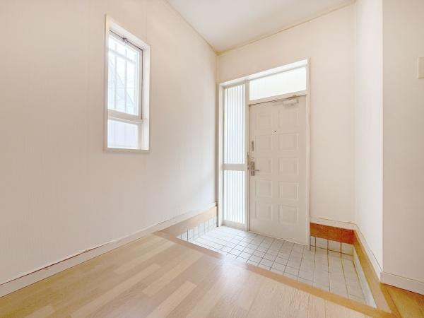 【玄関】 | 安らぎに満ちた生活空間を予感させる健やかな暮らしを楽しめそう！
