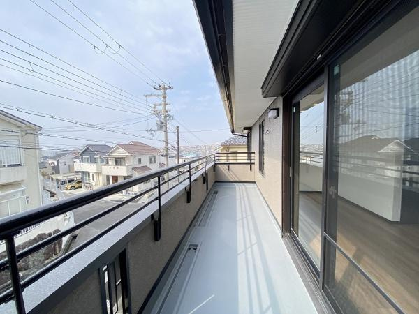 【バルコニー】 | 明石市松が丘3丁目　中古戸建