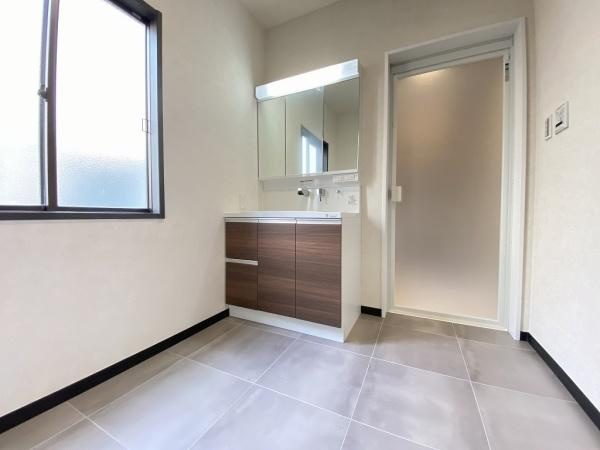 【独立洗面台】 | 明石市松が丘3丁目　中古戸建