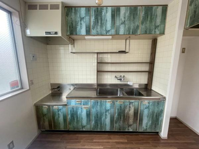 【キッチン】 | 末広町テナント | ■玄関前の物置