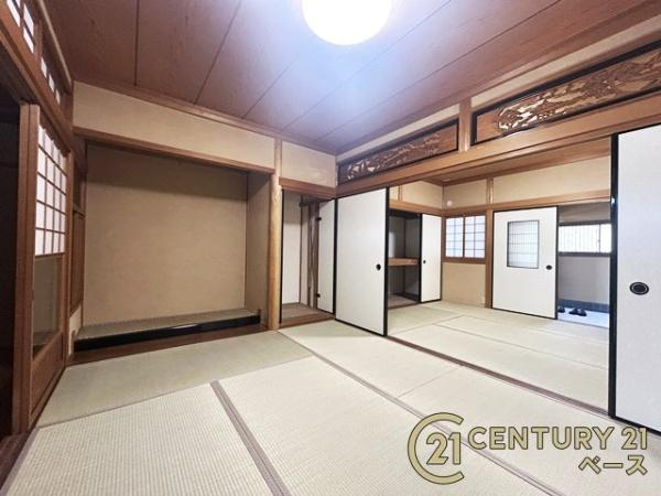桜井市朝倉台西５丁目　一戸建の和室|■現地撮影写真■広々続き間の和室！

