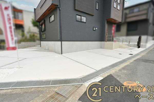 香芝市西真美２丁目 ／新築一戸建の駐車場|■現地撮影写真■