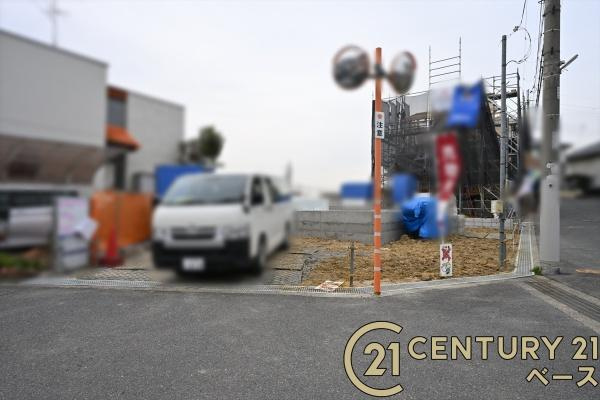 香芝市西真美２丁目 ／新築一戸建のその他|■現地撮影写真■スーパーが周辺に近接していますので、毎日のお買い物も楽々です！