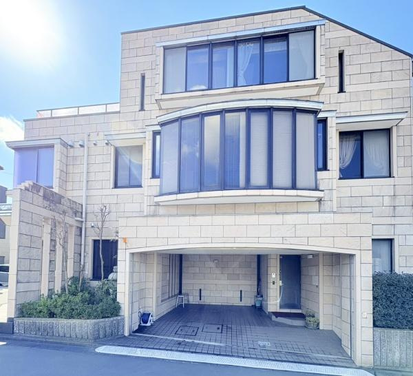 横浜市港南区港南台８丁目の中古一戸建の外観