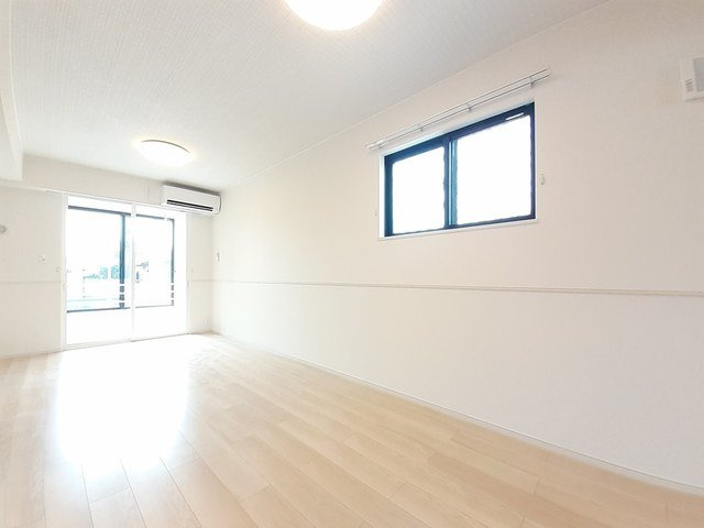 グリーン　ステージアの内装