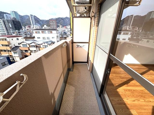 ライオンズマンション三宮東第２のバルコニー