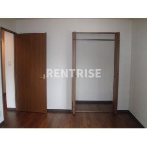 リベルタパラッツォの駐車場