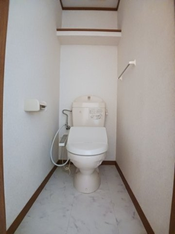 【トイレ】 | トレジャーガーデンⅡ | ゆったりとした空間のトイレです