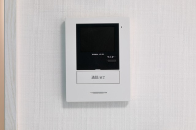 【セキュリティ】 | アルタイル | 来客を確認できて安心のTVモニター付きインターホン