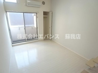 【居間・リビング】 | Parvati（パールバティ） | こちらの居間で趣味の時間をお楽しみください