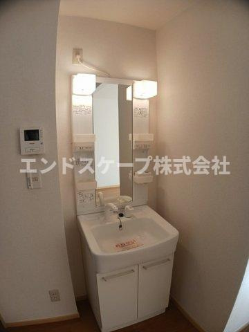 ニューシティーＡの独立洗面台|高崎、前橋のお部屋探しはエンドスケープまで！お客様の理想お聞かせ下さい♪高崎、前橋のお部屋探しはエンドスケープまで！お客様の理想お聞かせ下さい♪