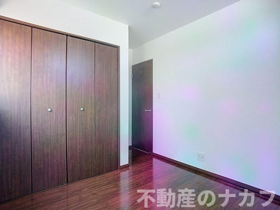 シャトレーの洋室