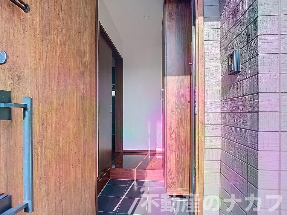 シャトレーの玄関