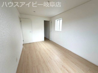 【洋室】 | 岐阜市菅生新築建売全2棟！お車並列3台可能！前面道路幅員6.0ｍ！お車停めやすいです♪ | 岐阜市菅生新築建売全2棟！お車並列3台可能！前面道路幅員6.0ｍ！お車停めやすいです♪