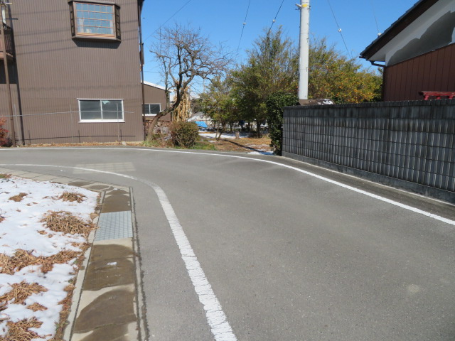 藤岡市三本木　土地650の周辺