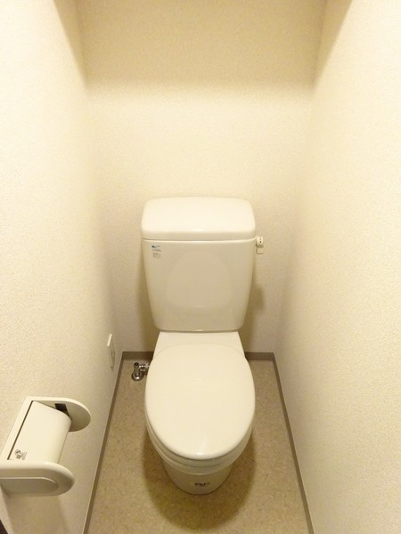 トーシンフェニックス沼袋のトイレ|コンパクトで使いやすいトイレです