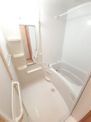 【浴室】 | グリーンホームⅡ | ゆったり過ごせるお風呂です