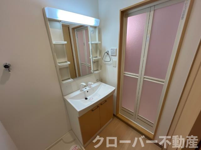 ヴェルジェの独立洗面台|洗髪洗面化粧台