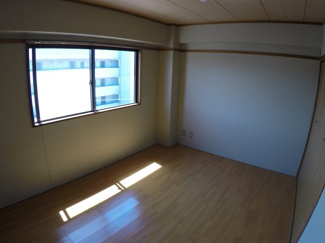 【寝室】 | シャロン・ド・ビブレ