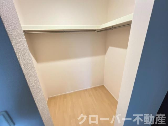 グランリヴィエールⅢの収納|クローゼット