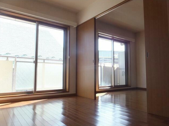 ロイヤルヒルズ中浦和の寝室