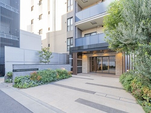 オープンレジデンシア中野中央のエントランス|ゆとりのあるエントランスです