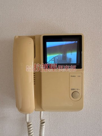 サニーヒル御井Ⅰの玄関|シューズBOX完備の玄関です