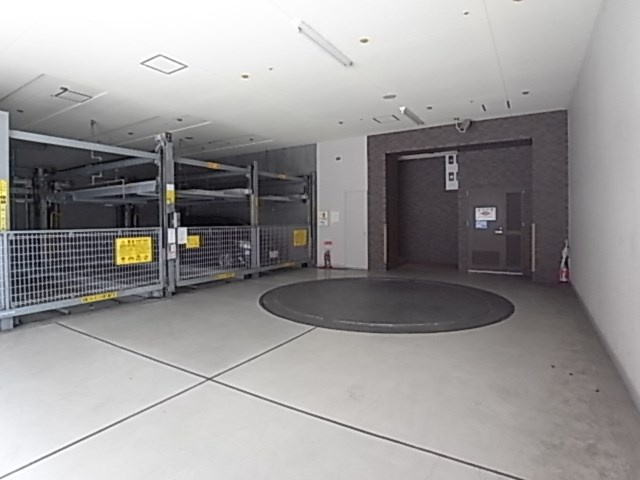 エスライズ新神戸のロビー