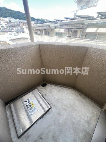 オリエントコートのバルコニー|広々としたバルコニーです