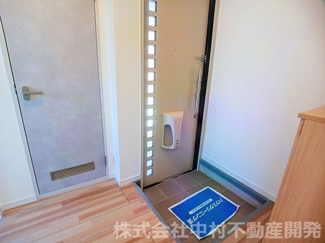 サンビレッジ一番館の玄関