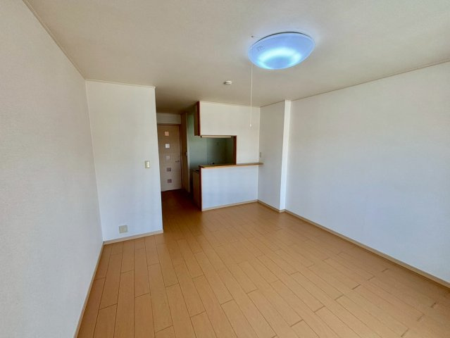 ワイズ　コンブリオⅤの洋室