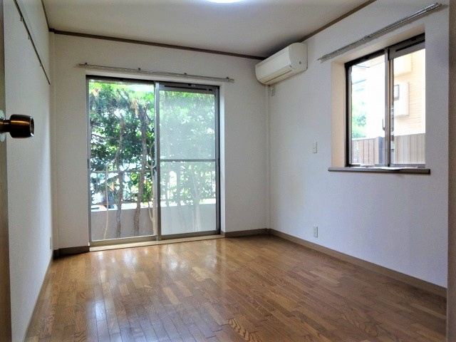 クレアモントハウスT＆Sの居間・リビング