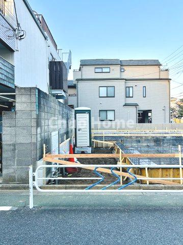 江戸川区鹿骨3丁目新築分譲住宅の駐車場|カースペース