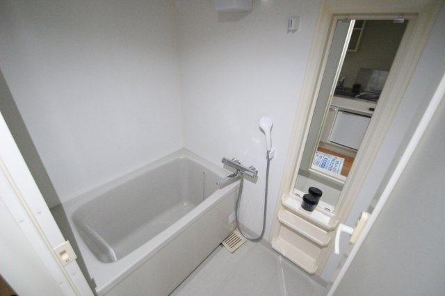 セレーノ並木の浴室