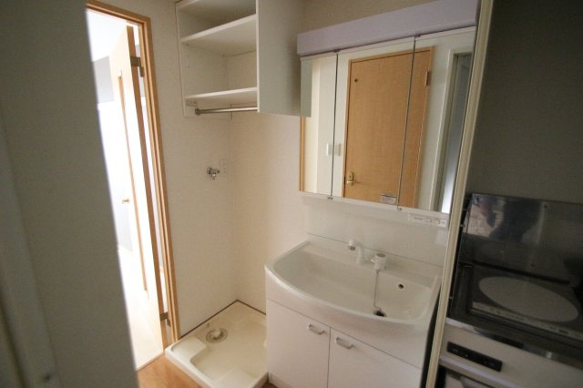 セレーノ並木の独立洗面台